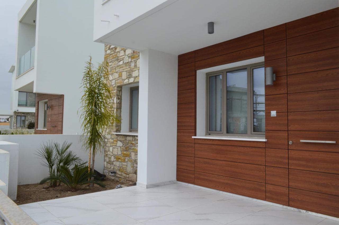 Palm Tree Villas Livadhia Exterior foto